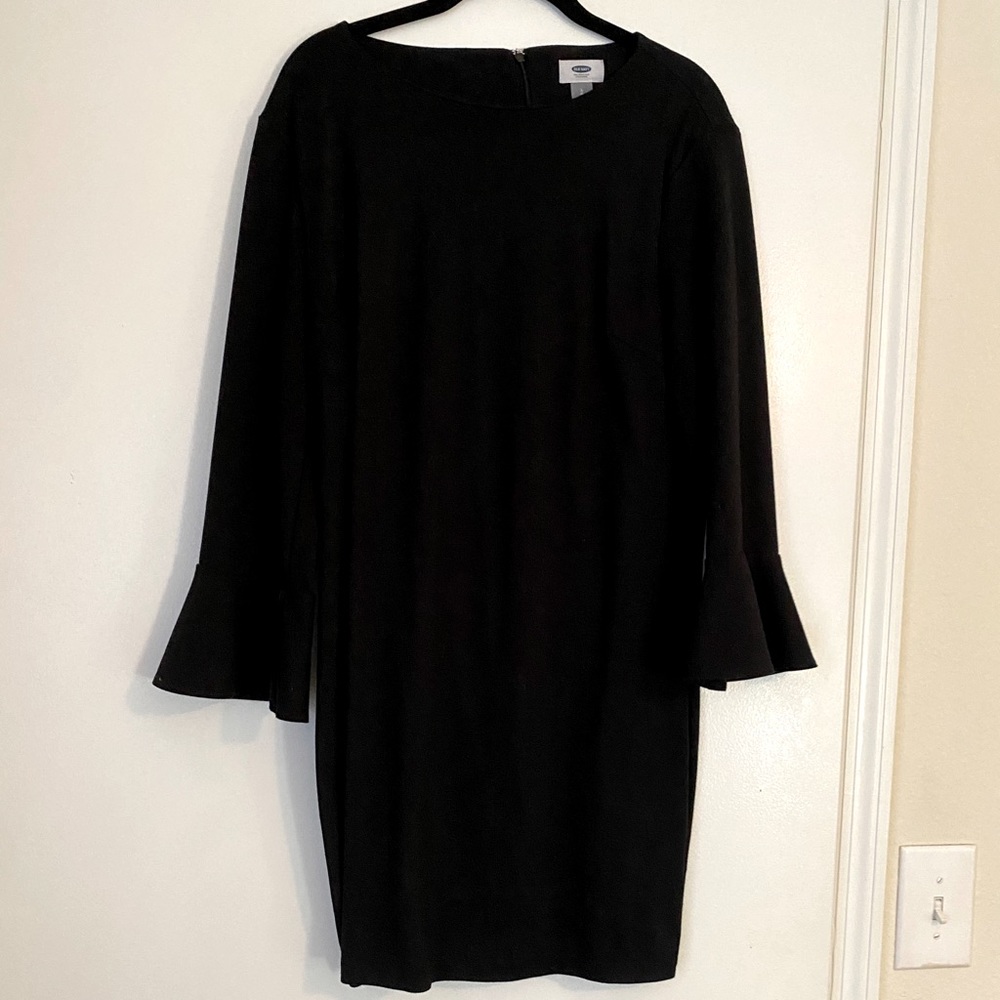 Bell sleeve mini dress